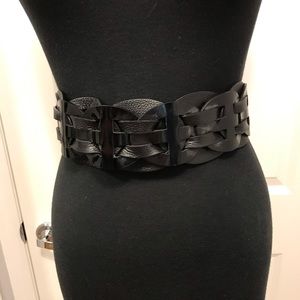 White House Black Market Black Leather Belt